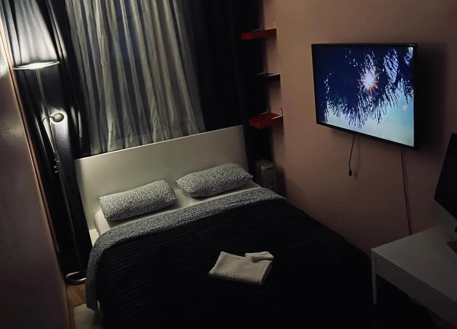 Chambre Confortable Disponible A Geneve Apartment