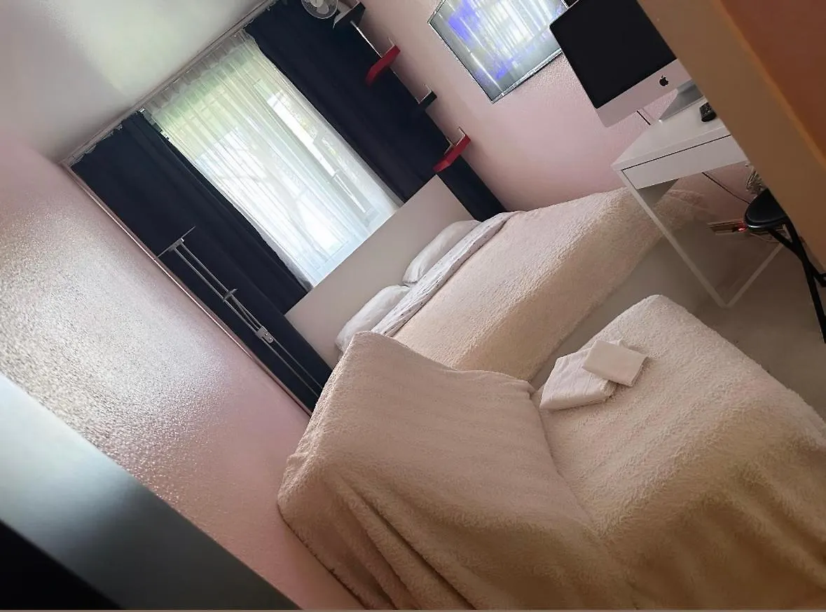 Chambre Confortable Disponible A Geneve Apartment 0*, Geneva Switzerland