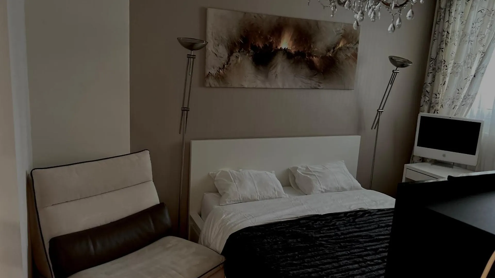 Homestay Chambre Confortable Disponible A Geneve Apartment